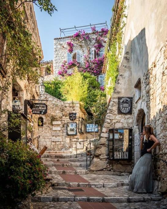 Studio rénové avec parking et terrasse à Eze village Exterior foto
